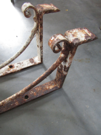 Antieke set planken dragers