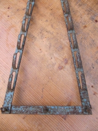 Oud bordenrek