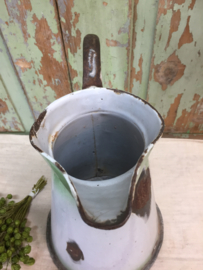 Brocante witgroene waterkan
