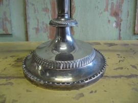 Brocante metalen kandelaar
