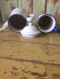 Brocante grote koffiepot met filter
