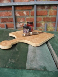 Leuke oude broodplank met handvat