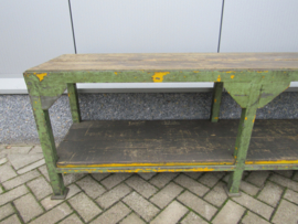 Oude industriële werkbank/tafel*