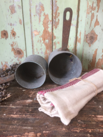 Set antieke zinken steelpannen