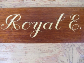 Scheepsnaambord " Target Royal"