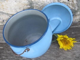 Brocante emaille Franse grote pot met deksel en oor