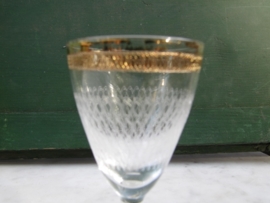 Brocante borrelglaasje met goudkleurig randje