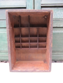 Oud brocante mooi houten diep letterbakje