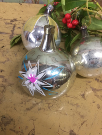 Set 3 kerstballen zilver/kleur