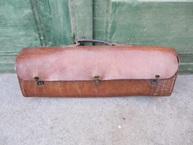 Brocante lederen tasje met handvat