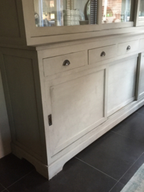 Grote teakhouten kast