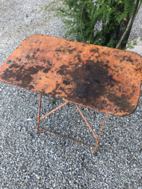 Brocant Franse metalen tafel