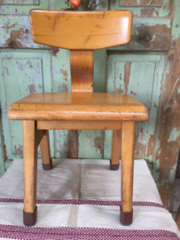 Vintage tafeltje met stoeltjes