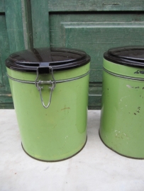 Brocante set of 2 large green cans with bakelite lid.