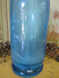 Old blue seltzerbottle