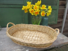 Brocante oval wicker basket with two ears