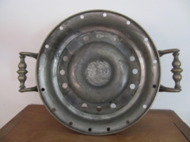 Oude ronde verzilverde rechaud