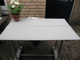 Franse brocante grijze tafel