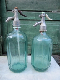 Flea green seltzer bottle with facets