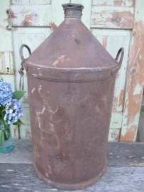 Franse oliekruik van Gargoyle Vacuum Oil Co