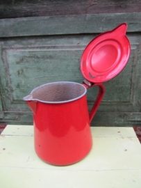 Brocante emaille rode kan met deksel