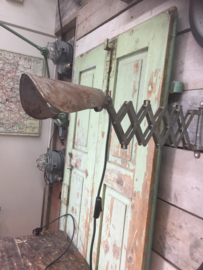 Oude schaarlamp groen/grijs