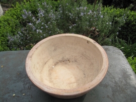 Oude gres plantenbak