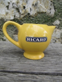 Frans brocante waterkannetje van Ricard