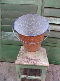 Enamel bucket very nice orange clouded