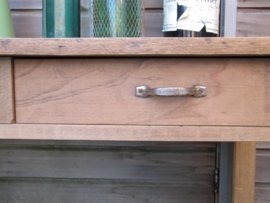 Hele oude antieke teakhouten atelier tafel