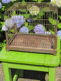 Mooi brocante groen Hongaars krukje