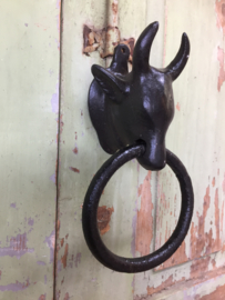Brocant metalen deurklopper stier