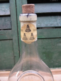 Oude fles met etiket (5 liter)