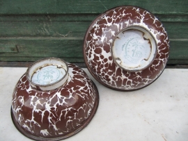 Enamel cups or soup bowls