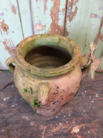 Oude terracotta pot