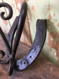 Brocant horseshoe with hook