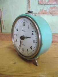 Brocante wekker in mintgroen