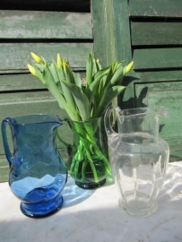 Mooie heldere oude brocante water- of wijnkan small