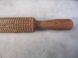 Rolling pin with structure