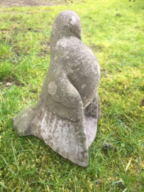 Brocant concrete statue, dove