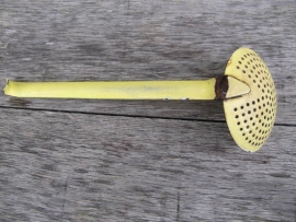 Old enamel yellow skimmer