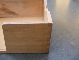 Brocante houten buro/archiefbak