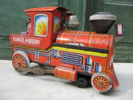 Brocante tin toy locomotive