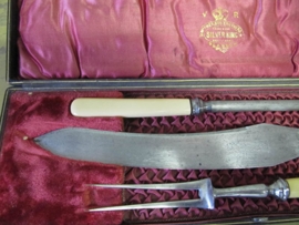 Old English serving couvert