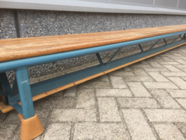Vintage lange (gym)bank