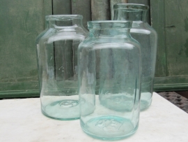 Antieke glazen pot of bokaal van 8 liter