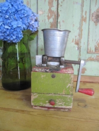 Brocante (decorative) coffee grinder