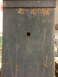 Oude houten lockerkast