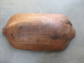 Grote oude deegbak