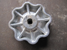 Old aluminum faucet grip